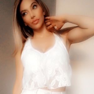 Wet Seal Lacey crop top